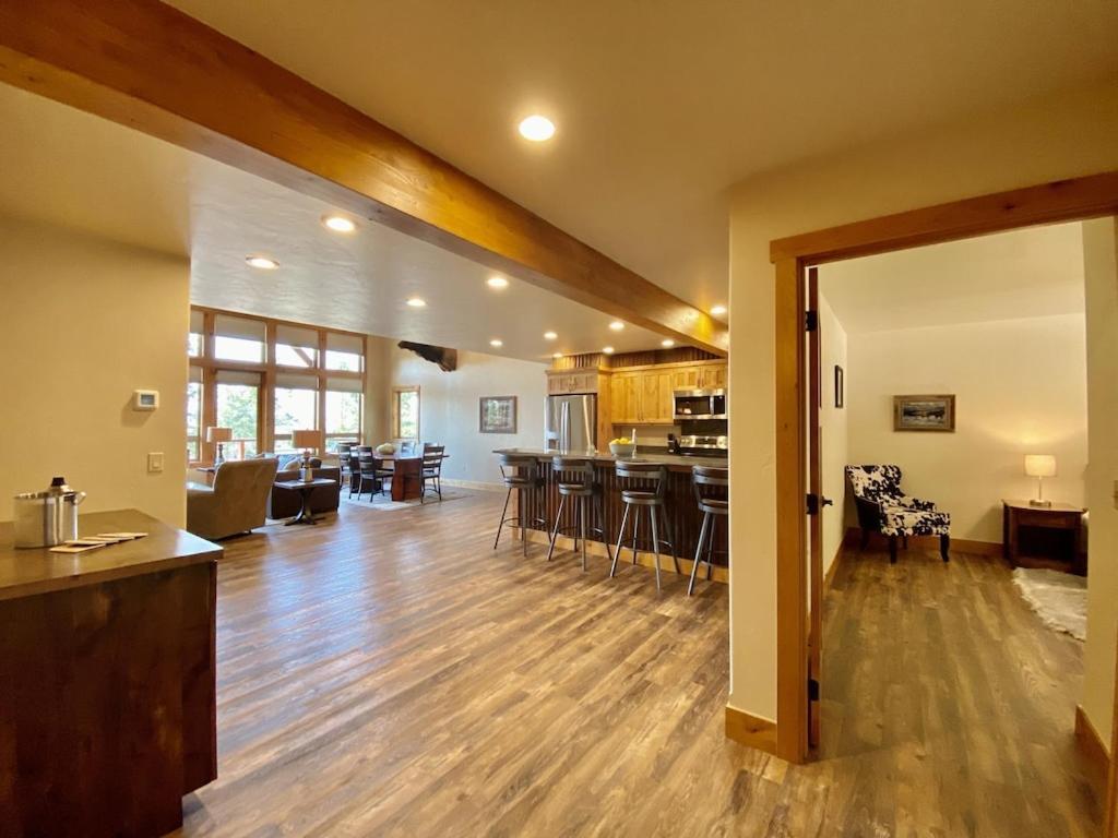 Townhome Next To Clubhouse In Exclusive Eagle Bend - The Glacier Bigfork Buitenkant foto