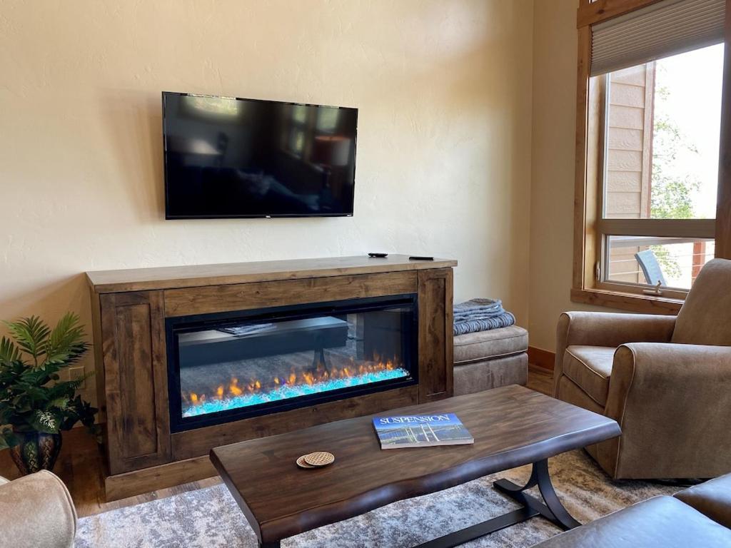 Townhome Next To Clubhouse In Exclusive Eagle Bend - The Glacier Bigfork Buitenkant foto